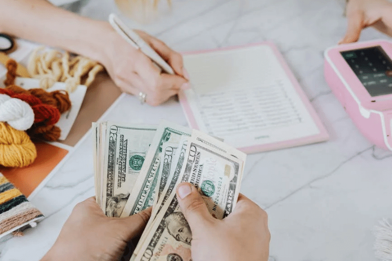  Zodiac Signs that Spend their Money like Confetti - Sagittarius